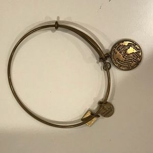 Global Alex and Ani